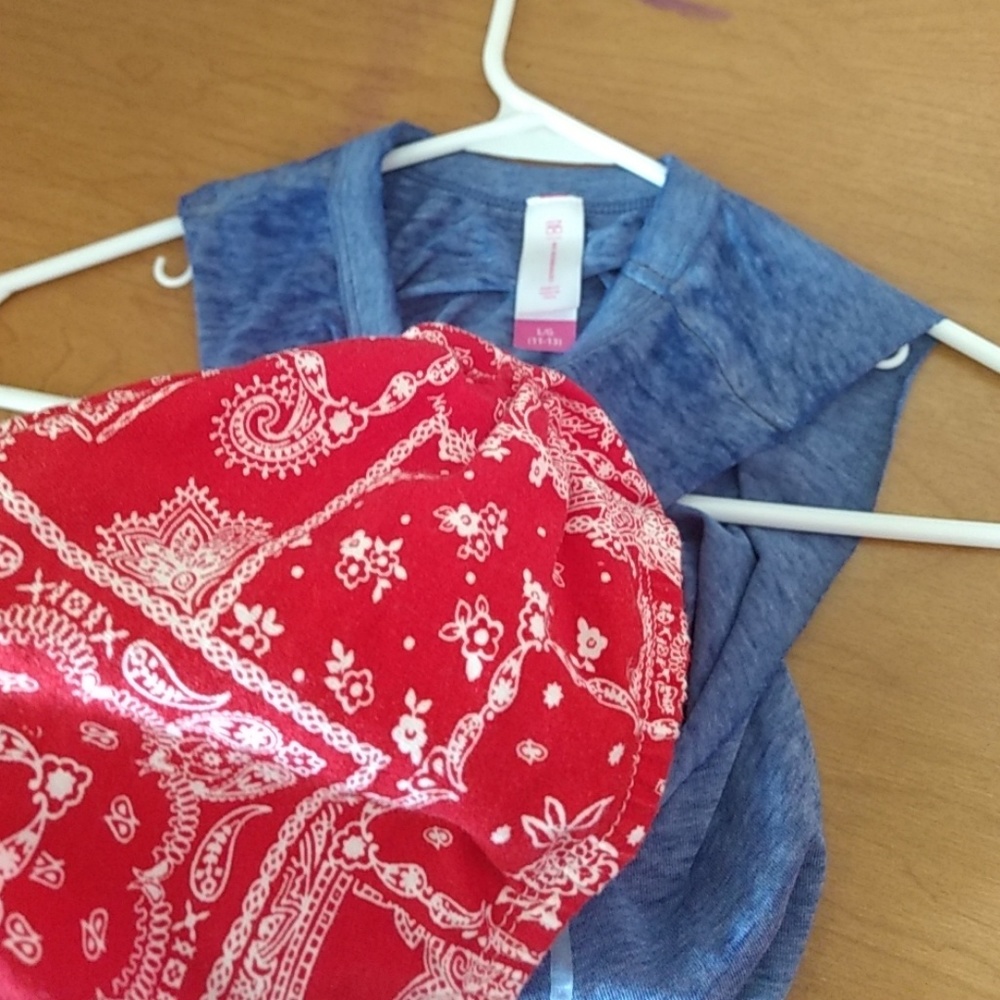 Top - Picture 3 of 3